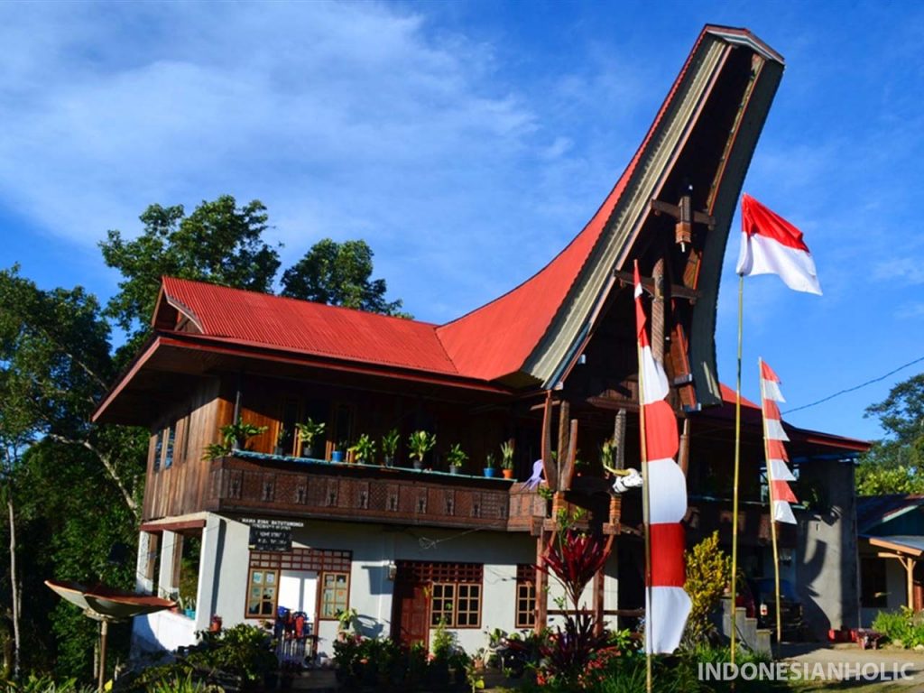 Mama Rina Homestay Batutumonga