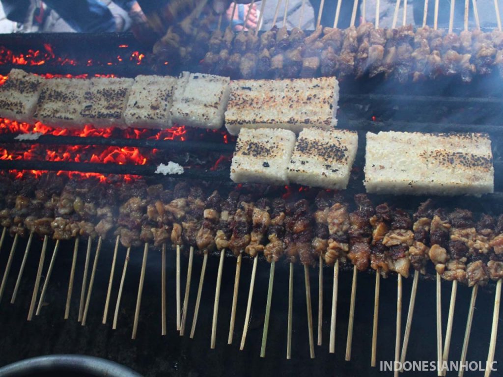 Sate Maranggi dan Ketan Bakar